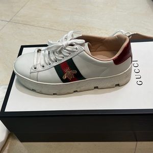 Gucci white platform- classic retro gucci design. gently used. AUTHENTIC